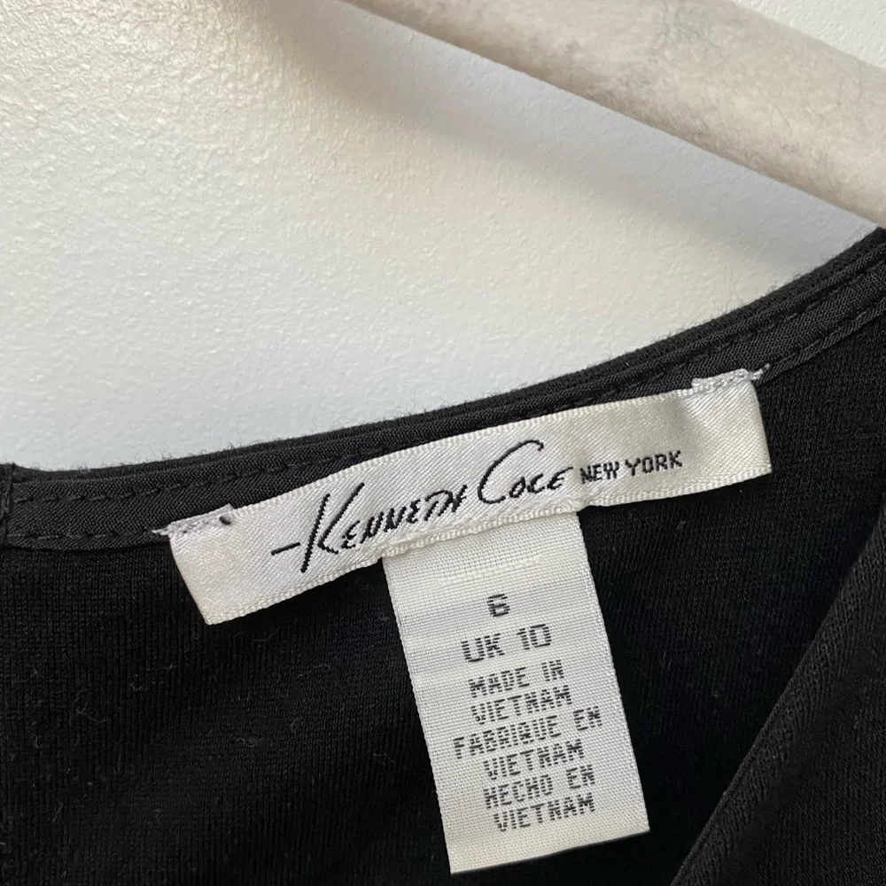 Kenneth Cole New York Hilary Ruched Size 6 Black Zipper Dress - Picture 9 of 9